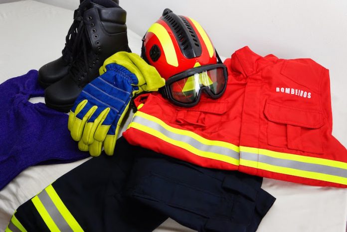 OesteCIM entrega 145 mil euros de equipamentos a 16 corporações de bombeiros