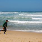 Campeonato Nacional de Bodysurf em Santa Cruz. "É a forma mais pura de surfar" diz Ruben Cotrim