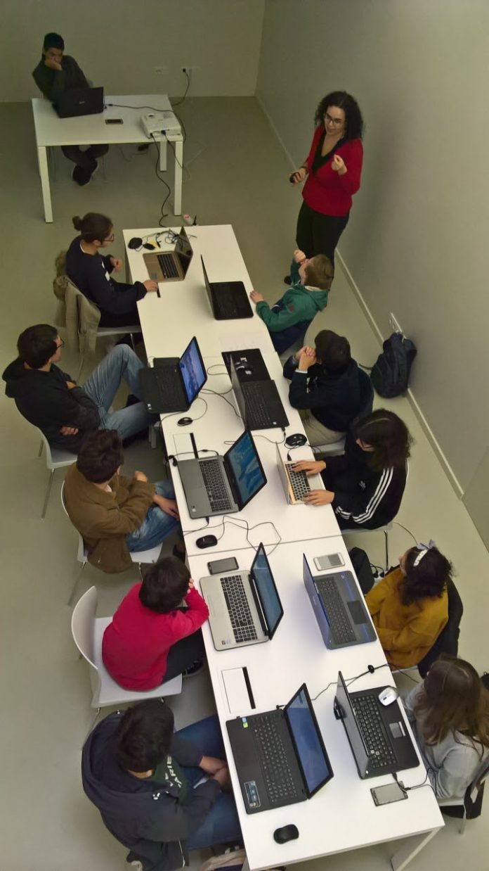Centro Municipal da Juventude de Torres Vedras acolhe formação “Internet Segura”