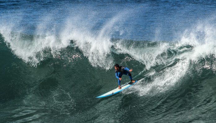 MAFRA: Surfista e nadador salvador salvos do mar na Ericeira