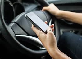 Arranca terça-feira campanha para fiscalizar uso do telemóvel durante condução